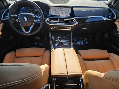 Used 2023 BMW X5 xDrive40i w/ Premium Package image 11