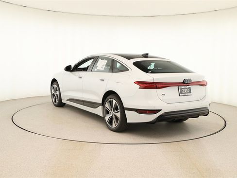 New 2025 Audi A6 e-tron Premium image 4