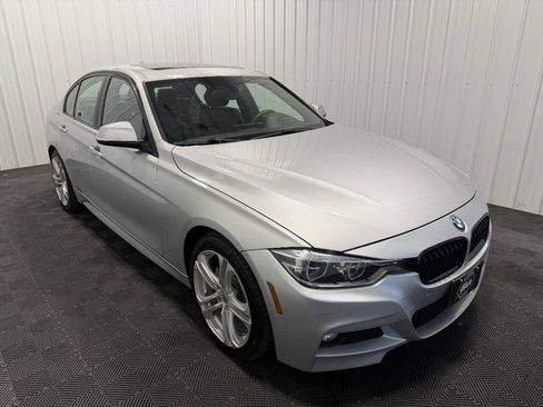 Used 2016 BMW 328i xDrive Sedan AWD/4WD image 3