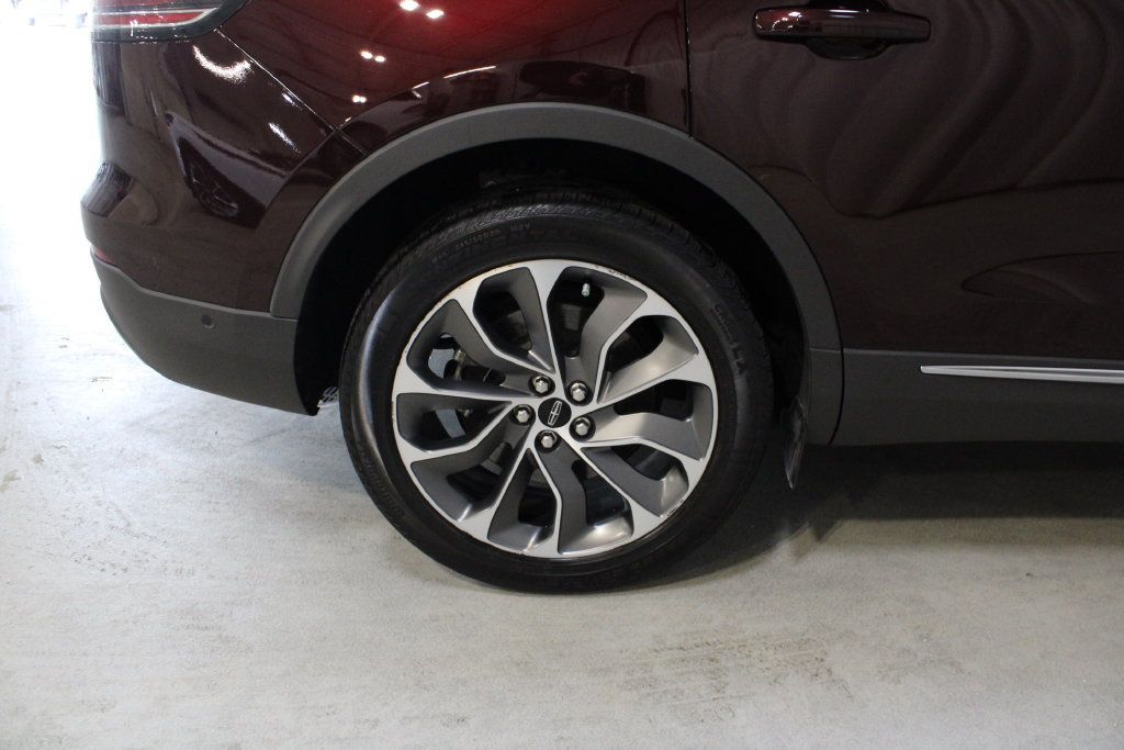 Used 2023 Lincoln Nautilus Reserve w/ Equipment Group 201A AWD/4WD image 27