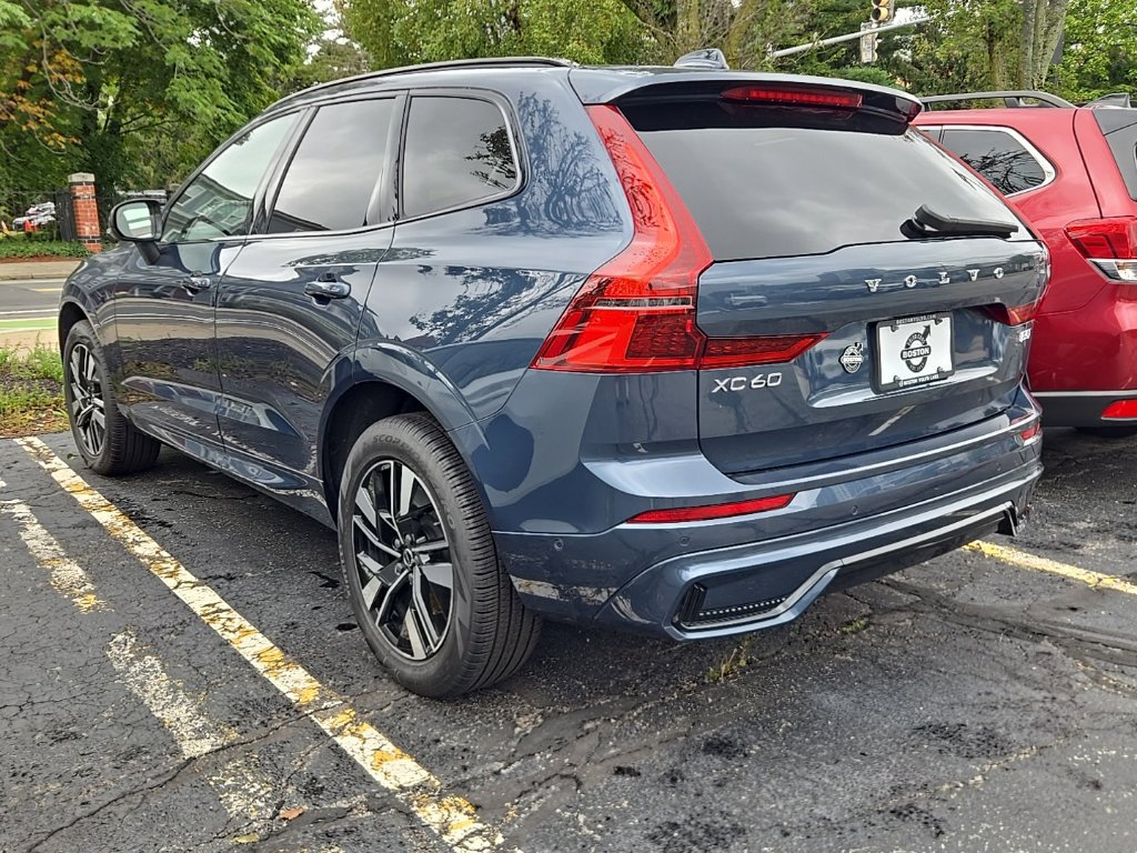 Used 2026 Volvo XC60 B5 Plus AWD/4WD image 12