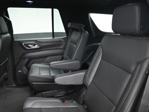 Used 2021 Chevrolet Tahoe Z71 w/ Luxury Package image 17