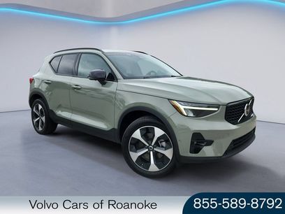 Certified 2025 Volvo XC40 B5 Plus