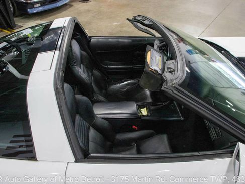 Used 1996 Chevrolet Corvette Coupe image 15