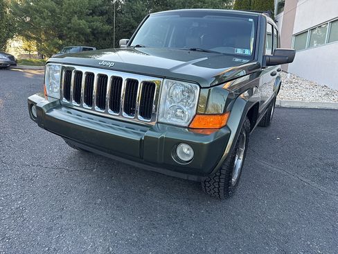 Used 2008 Jeep Commander Sport image 13