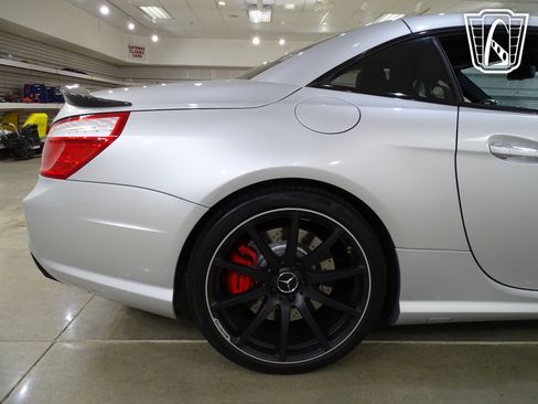 Used 2015 Mercedes-Benz SL 63 AMG image 32