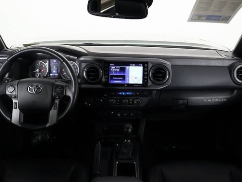 Used 2023 Toyota Tacoma TRD Off-Road w/ TRD Premium Off Road Package AWD/4WD image 9