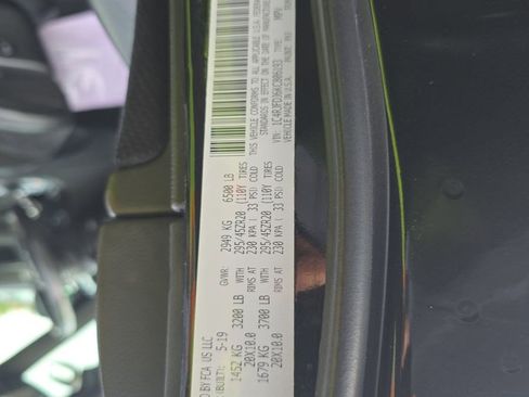 Used 2019 Jeep Grand Cherokee SRT image 20