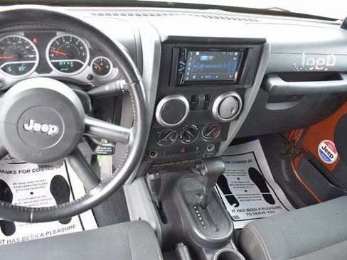 Used 2010 Jeep Wrangler Mountain image 17