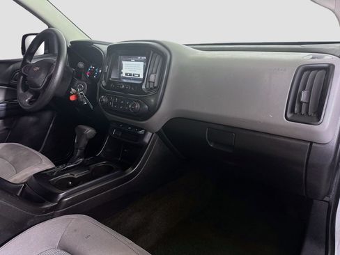 Used 2018 Chevrolet Colorado W/T w/ WT Convenience Package RWD image 28