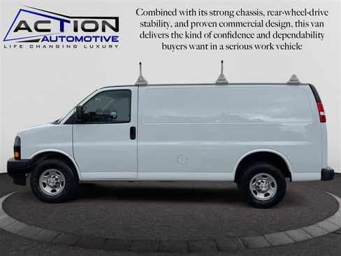 Used 2020 Chevrolet Express 3500 RWD image 5