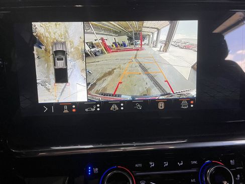 Used 2025 GMC Sierra 3500 Denali w/ Denali Reserve Package image 20