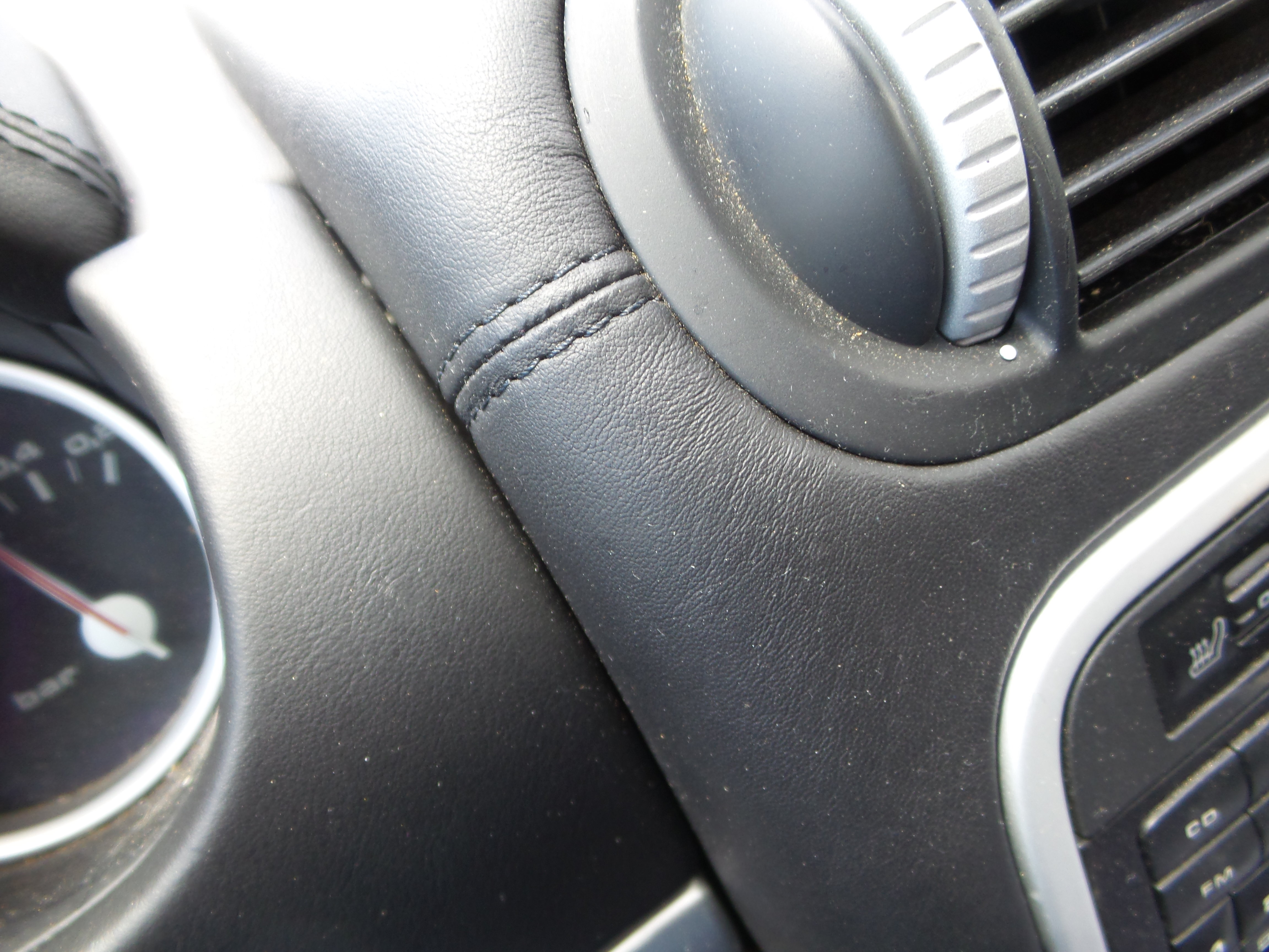 Used 2004 Porsche Cayenne Turbo AWD/4WD image 72