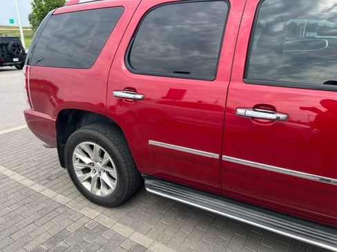 Used 2014 GMC Yukon Denali AWD/4WD image 9