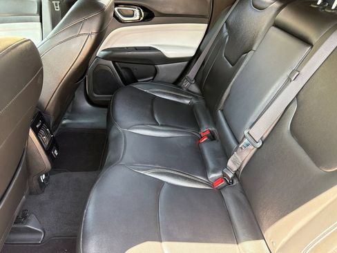 Used 2025 Jeep Compass Limited AWD/4WD image 20