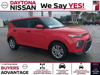 Used 2022 Kia Soul LX image 1
