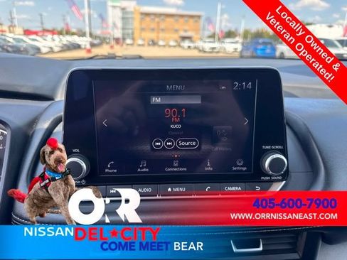 Used 2025 Nissan Rogue SV AWD/4WD image 23