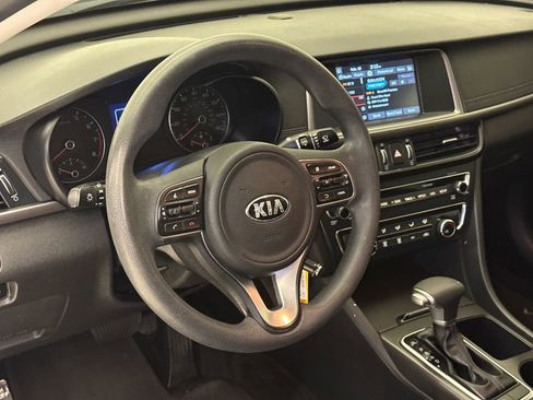 Used 2018 Kia Optima LX image 18