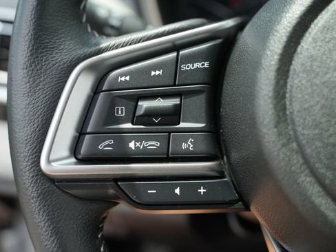 Used 2025 Subaru Outback Limited AWD/4WD image 34