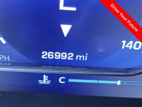 Used 2025 Chevrolet Silverado 1500 LT RWD image 8
