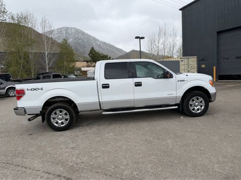 Used 2011 Ford F150 XLT w/ XLT Chrome Pkg AWD/4WD image 8