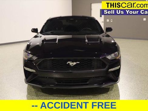 Used 2022 Ford Mustang Coupe image 2