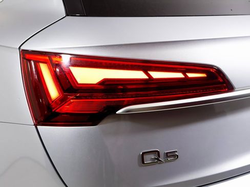 Used 2023 Audi Q5 2.0T Premium Plus w/ Premium Plus Package image 10