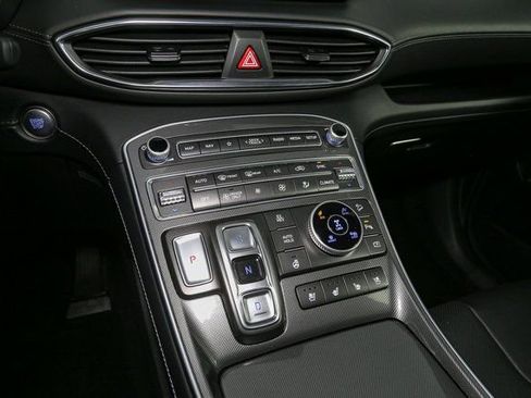 Used 2023 Hyundai Santa Fe Limited image 28