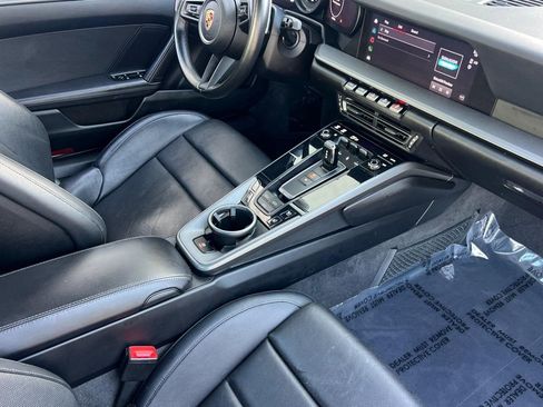 Used 2023 Porsche 911 Carrera image 32