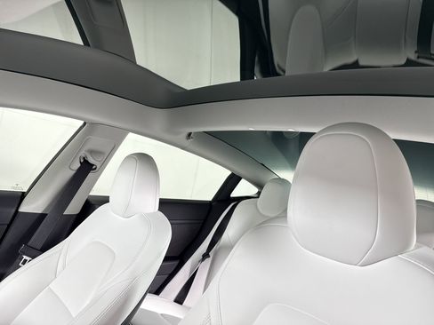 Used 2023 Tesla Model 3 Standard Range RWD image 14
