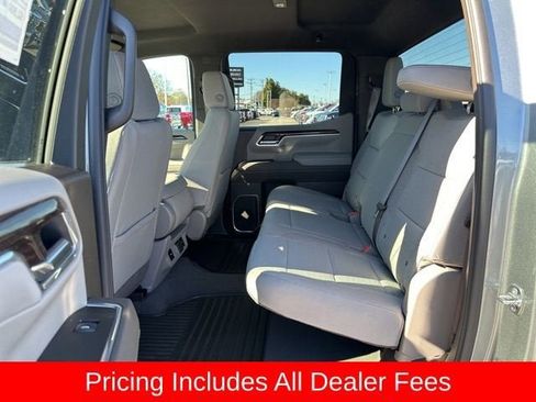 New 2026 GMC Sierra 1500 SLE w/ X31 Off-Road Package AWD/4WD image 14