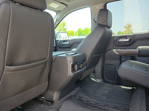 Used 2021 GMC Sierra 1500 SLT w/ SLT Premium Plus Package AWD/4WD image 19