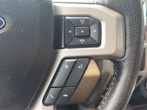Used 2016 Ford F150 Lariat w/ Equipment Group 502A Luxury AWD/4WD image 33