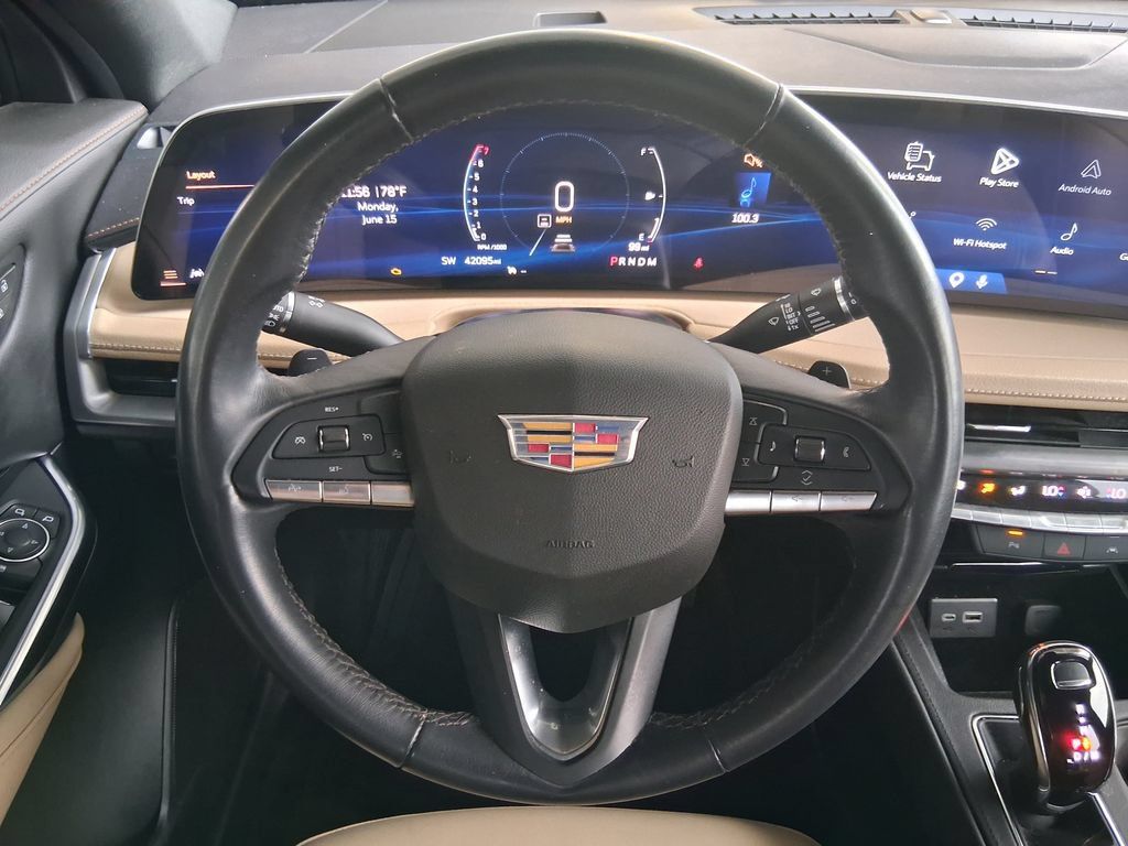 Certified 2024 Cadillac XT4 Luxury FWD image 10