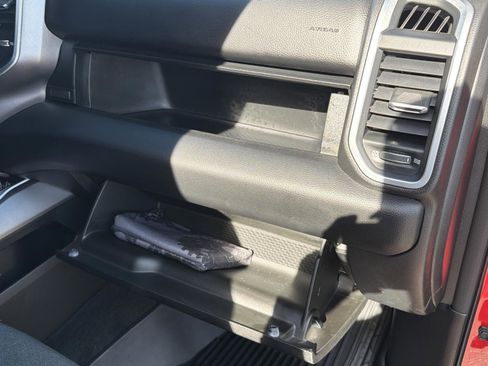 Used 2020 RAM 1500 Big Horn image 34