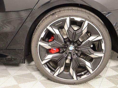 New 2025 BMW 530i xDrive w/ Executive Package image 20