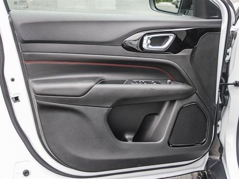 New 2026 Jeep Compass Trailhawk image 19