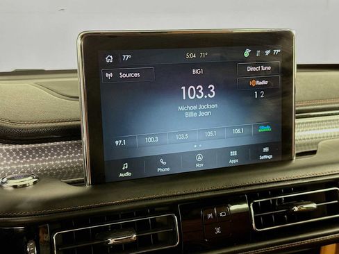 Used 2023 Lincoln Aviator Black Label w/ Dynamic Handling Package image 14