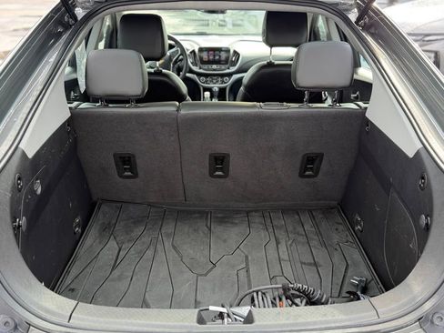Used 2017 Chevrolet Volt LT w/ Comfort Package image 5