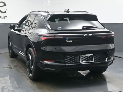 Used 2024 Chevrolet Equinox EV RS FWD image 35