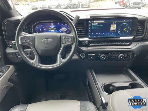 Used 2024 Chevrolet Silverado 2500 ZR2 image 12
