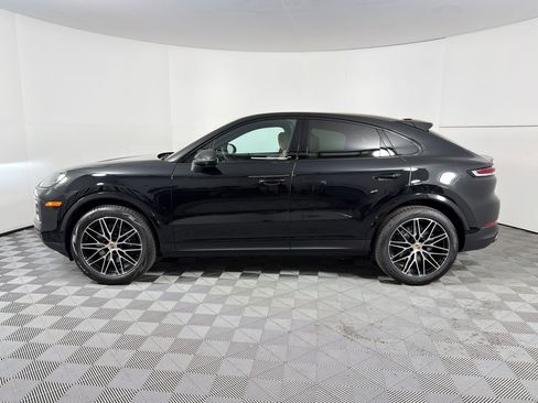 Used 2026 Porsche Cayenne Coupe image 2