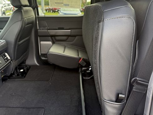 New 2025 Ford F150 Lariat w/ Equipment Group 501A Mid image 17