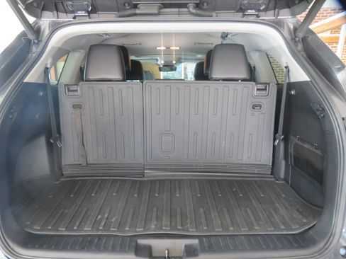 Used 2020 Toyota Highlander XLE FWD image 58