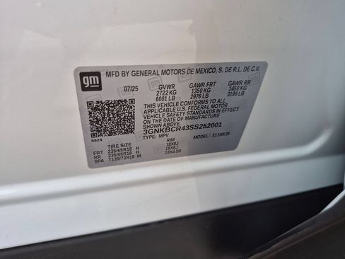 Used 2025 Chevrolet Blazer LT FWD image 32