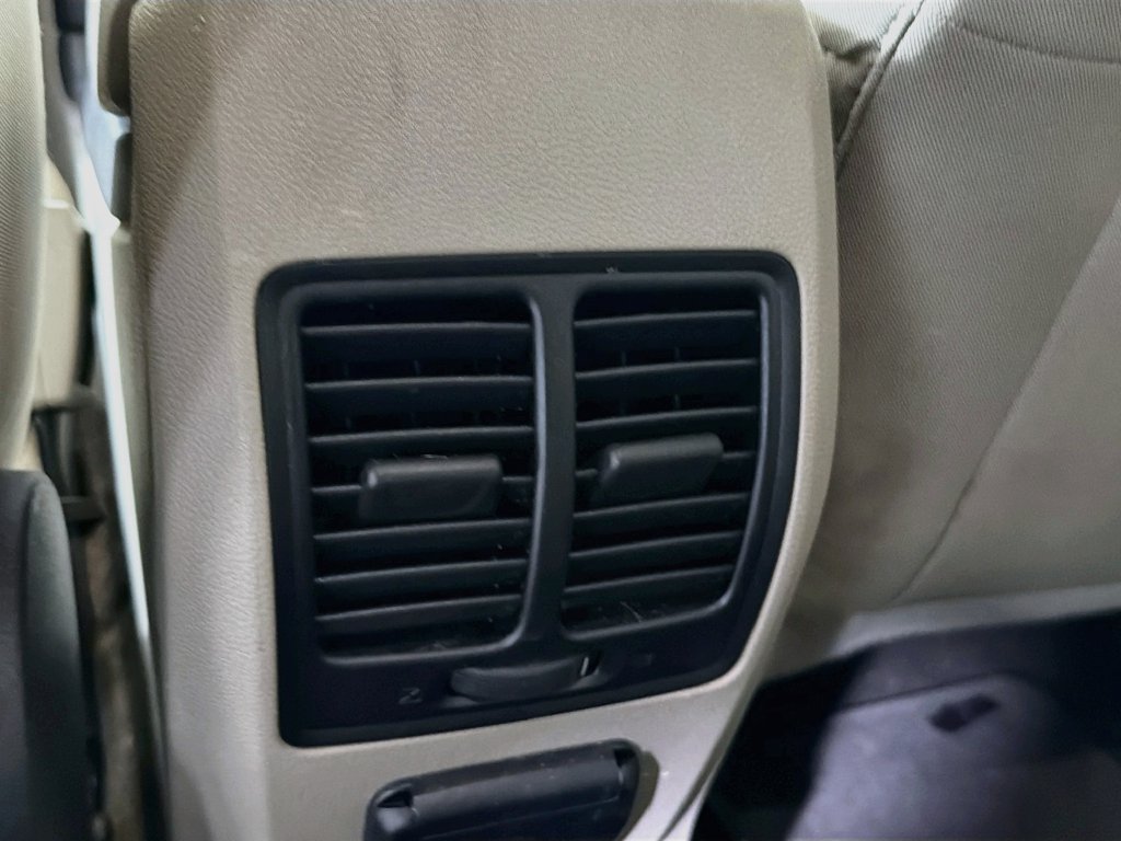 Used 2017 Ford Escape SE w/ Equipment Group 201A FWD image 25
