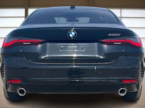 Used 2025 BMW 430i Coupe w/ Premium Package image 4