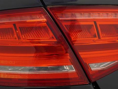 Used 2013 Audi A8 L 3.0T w/ Driver Assistance Pkg AWD/4WD image 37