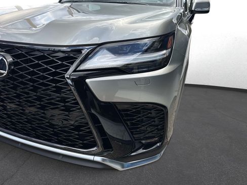 New 2026 Lexus LX 700h F Sport AWD/4WD image 9