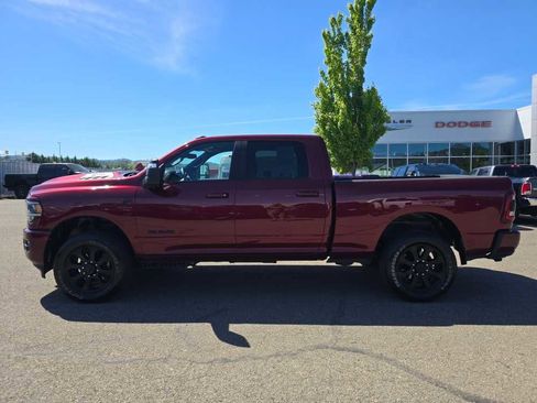 Used 2024 RAM 2500 Laramie w/ Night Edition AWD/4WD image 2